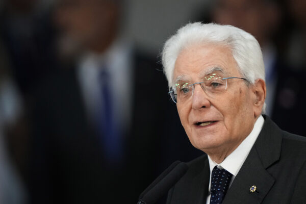 Quirinale, Mattarella: “L’ombra terribile delle guerre provoca allarme e tristezza”