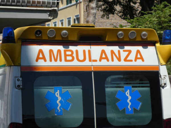 Avellino: bambina di 10 anni muore schiacciata da cancello