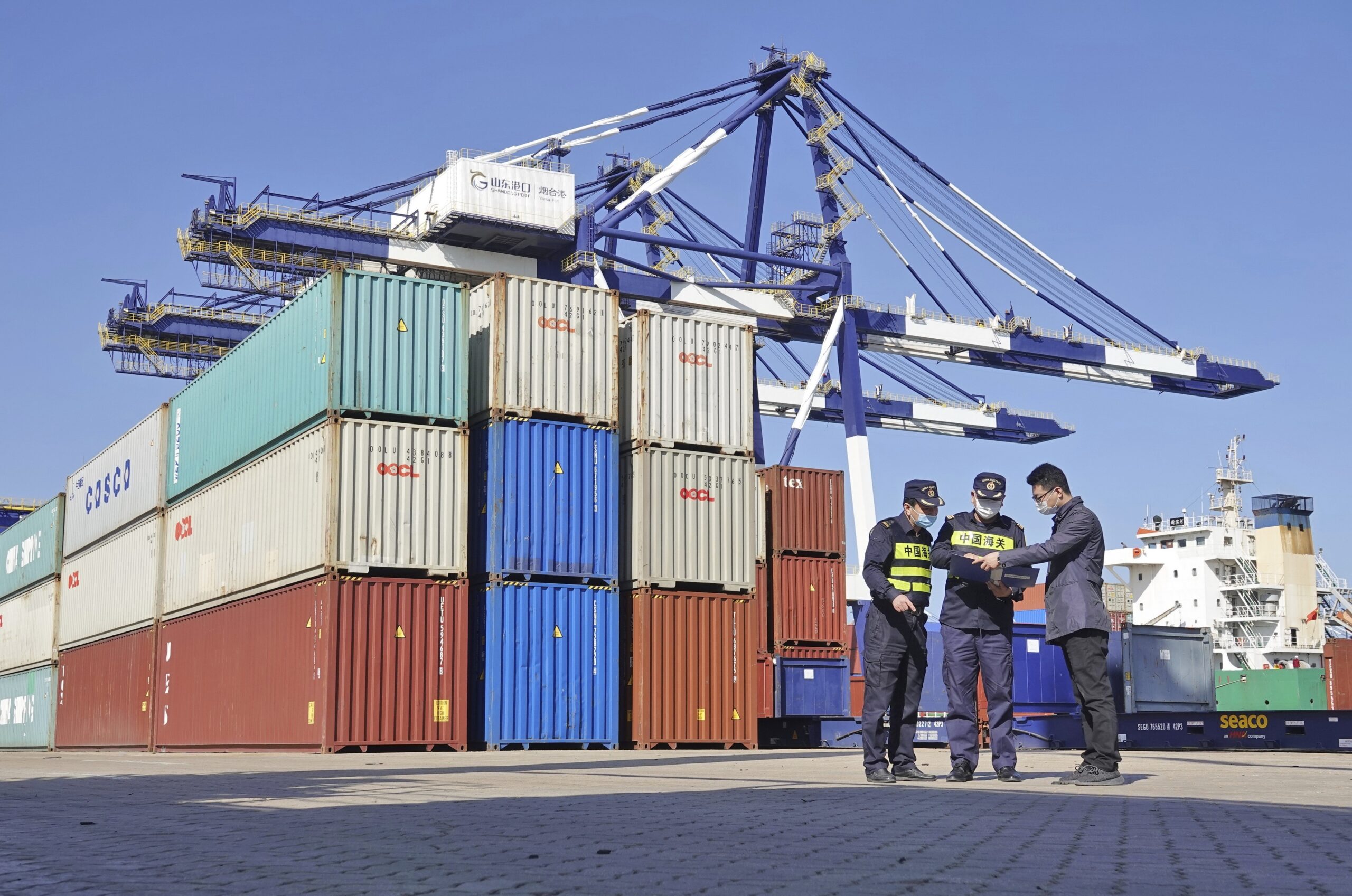 Cina, riunione su aumento dazi per auto Ue di grossa cilindrata Cina, riunione su aumento dazi per auto Ue di grossa cilindrata