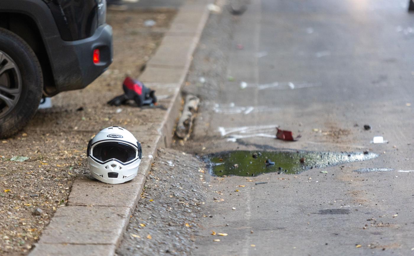 Chieti, schianto in moto: due giovani perdono la vita