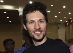 Telegram, prorogato il fermo del fondatore Pavel Durov