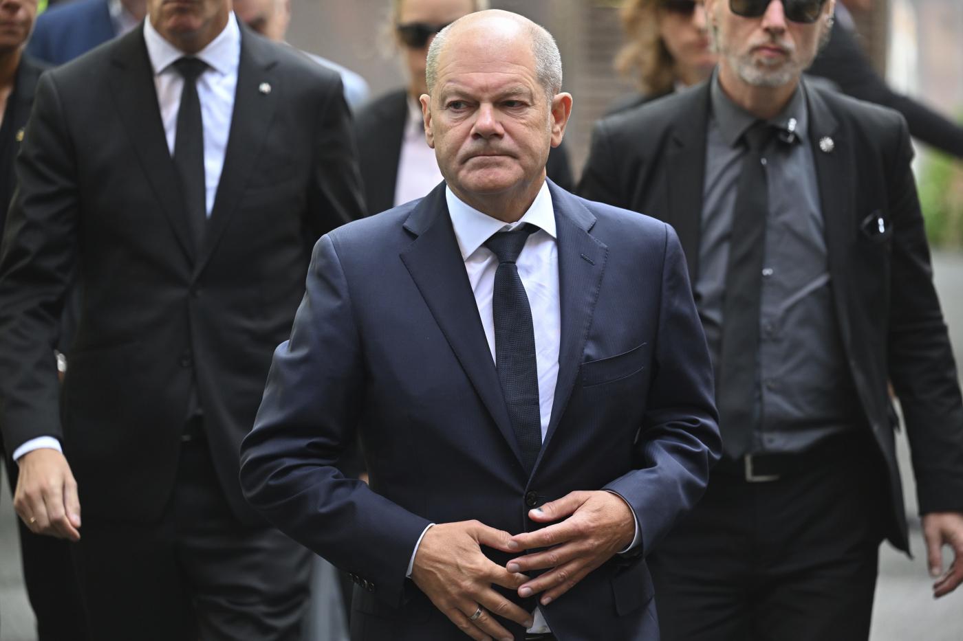 Germania, Scholz: “Inaspriremo presto la legge sulle armi” Germania, Scholz: “Inaspriremo presto la legge sulle armi”