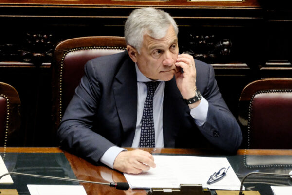 Ius scholae, Tajani: “Tema va affrontato ma non è la priorità”