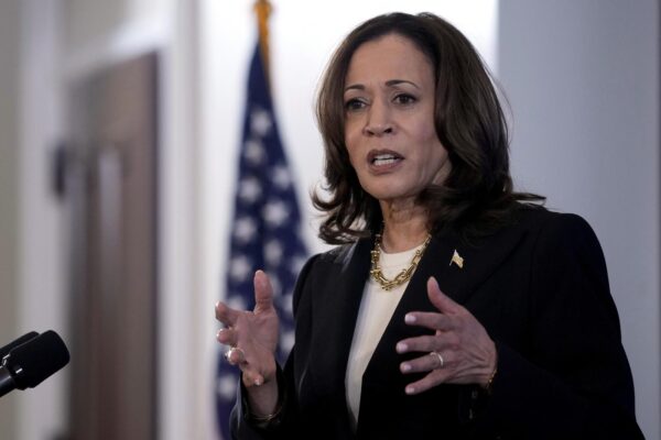 Usa 2024, sostegno a Harris da oltre 200 ex collaboratori di Bush, McCain e Romney