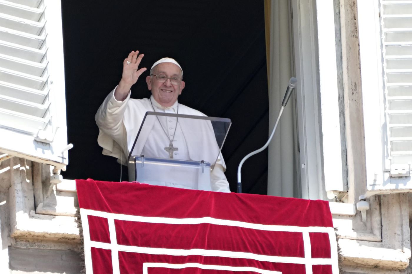 Roma, Papa in visita a sorpresa nella chiesa di Sant’Agostino Roma, Papa in visita a sorpresa nella chiesa di Sant’Agostino