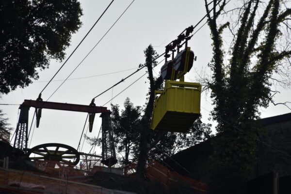 Il cantiere del nuovo parcheggio di via Fara a Bergamo