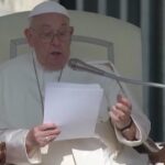 Migranti, Papa: “Il Mediterraneo è diventato un cimitero”