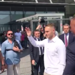Juventus, Koopmeiners accolto dai cori e gli applausi dei tifosi
