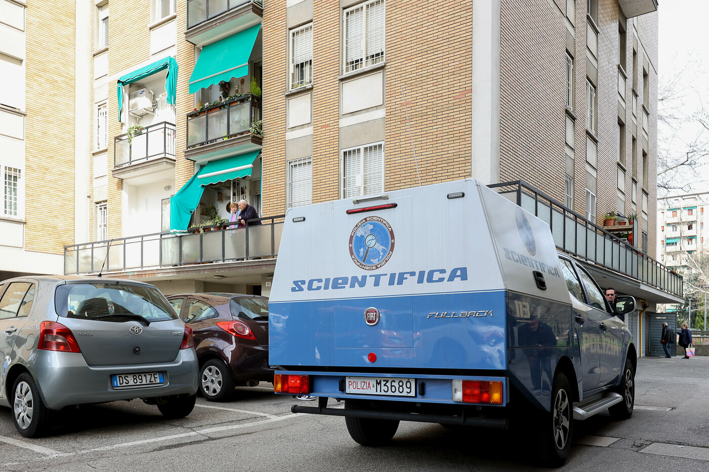 Roma, picchiato in casa e morto nel rogo dell’appartamento: un arresto dopo un anno