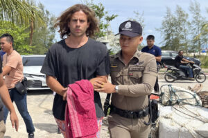 Thailandia, ergastolo per figlio attore spagnolo Rodolfo Sancho: uccise chirurgo e ne smembrò il corpo