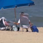 Usa, Joe Biden in spiaggia con la famiglia nel Delaware