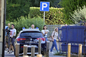 Sharon Verzeni, al setaccio tombini e torrente per trovare coltello: in campo anche ‘Metal detective”