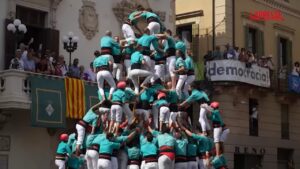 Spagna, lo spettacolo delle torri umane a Vilafranca del Penedès