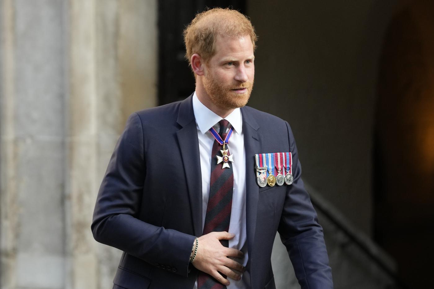 Harry, il principe scrive ai vecchi amici: il duca del Sussex pronto a rientrare a Londra?