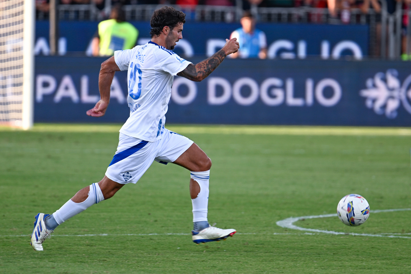 Como, minacce a Cutrone dopo rigore sbagliato: “Ok critiche ma questo no” Como, minacce a Cutrone dopo rigore sbagliato: “Ok critiche ma questo no”