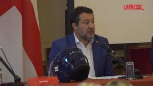 Codice strada, Salvini: “Dialogo con sindaci su zone 30 km orari”