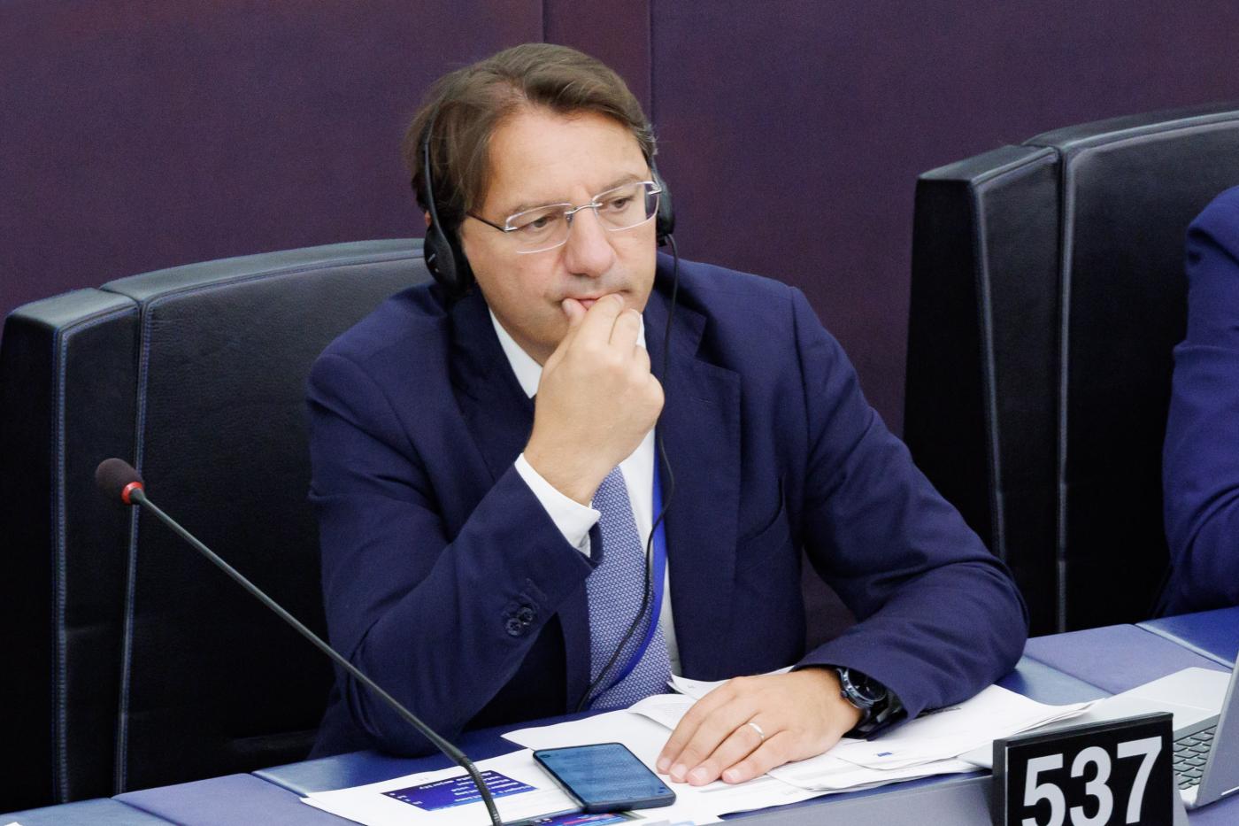 M5S, Tridico: “Non toccherei nome e simbolo, ma sì a deroghe su doppio mandato”
