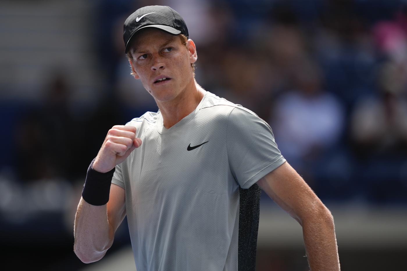 Us Open, Jannik Sinner ai quarti: battuto Paul in tre set