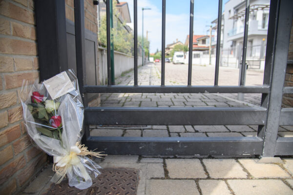 Strage Paderno, il legale del 17enne: 'Provato e dispiaciuto, chiede di vedere i nonni'