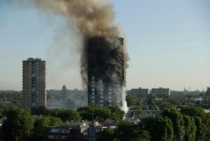 Pubblicata inchiesta su incendio della Grenfell Tower