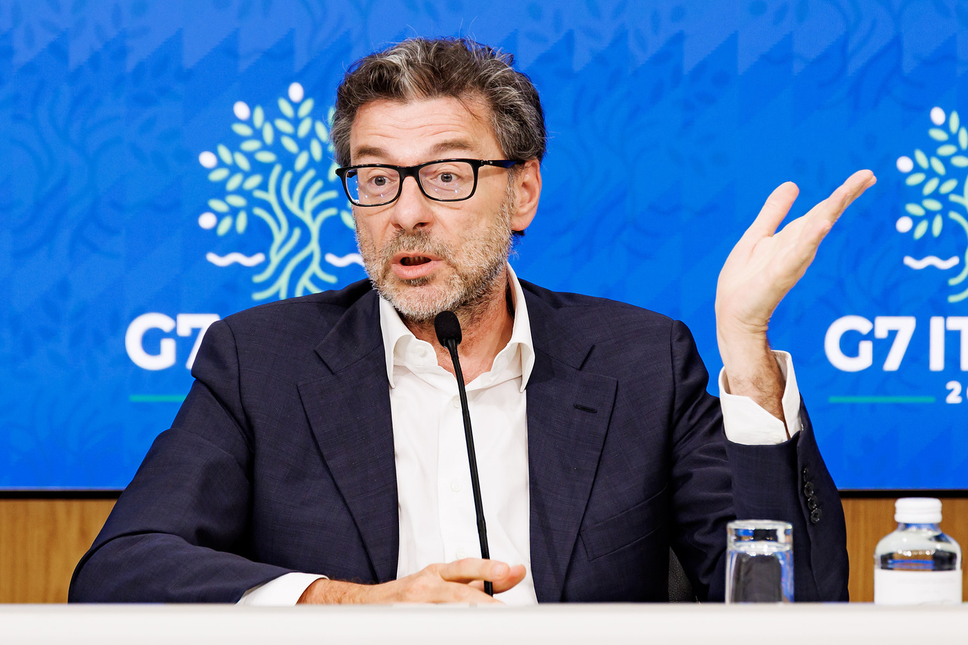 Manovra, Giorgetti: “Pensioni in legge di Bilancio e Piano strutturale”
