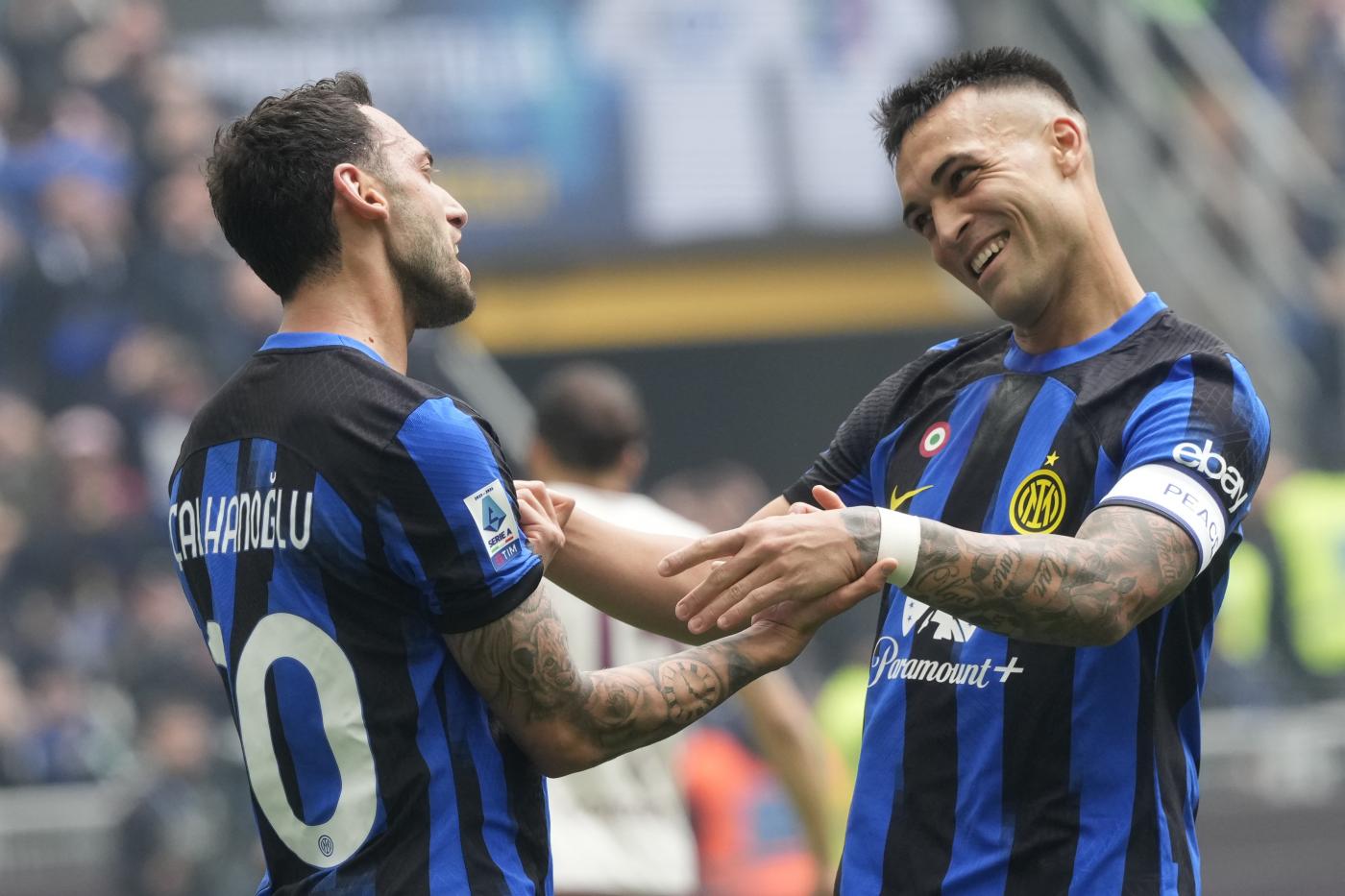 Pallone d’Oro, nella lista dei candidati anche Lautaro e Calhanoglu