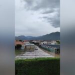 Maltempo in Liguria, ad Albenga sommerse strade e auto