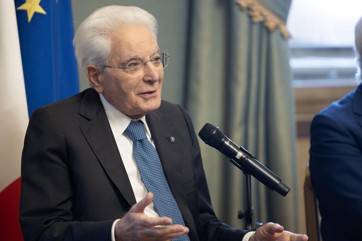 Forum Cernobbio, Mattarella: “Abbattere il debito è una necessità”