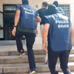 Terrorismo, legami con associazione suprematista ‘The Base’: arrestato 18enne italiano