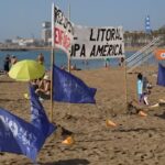 America’s Cup, protesta contro la regata a difesa del lungomare di Barcellona