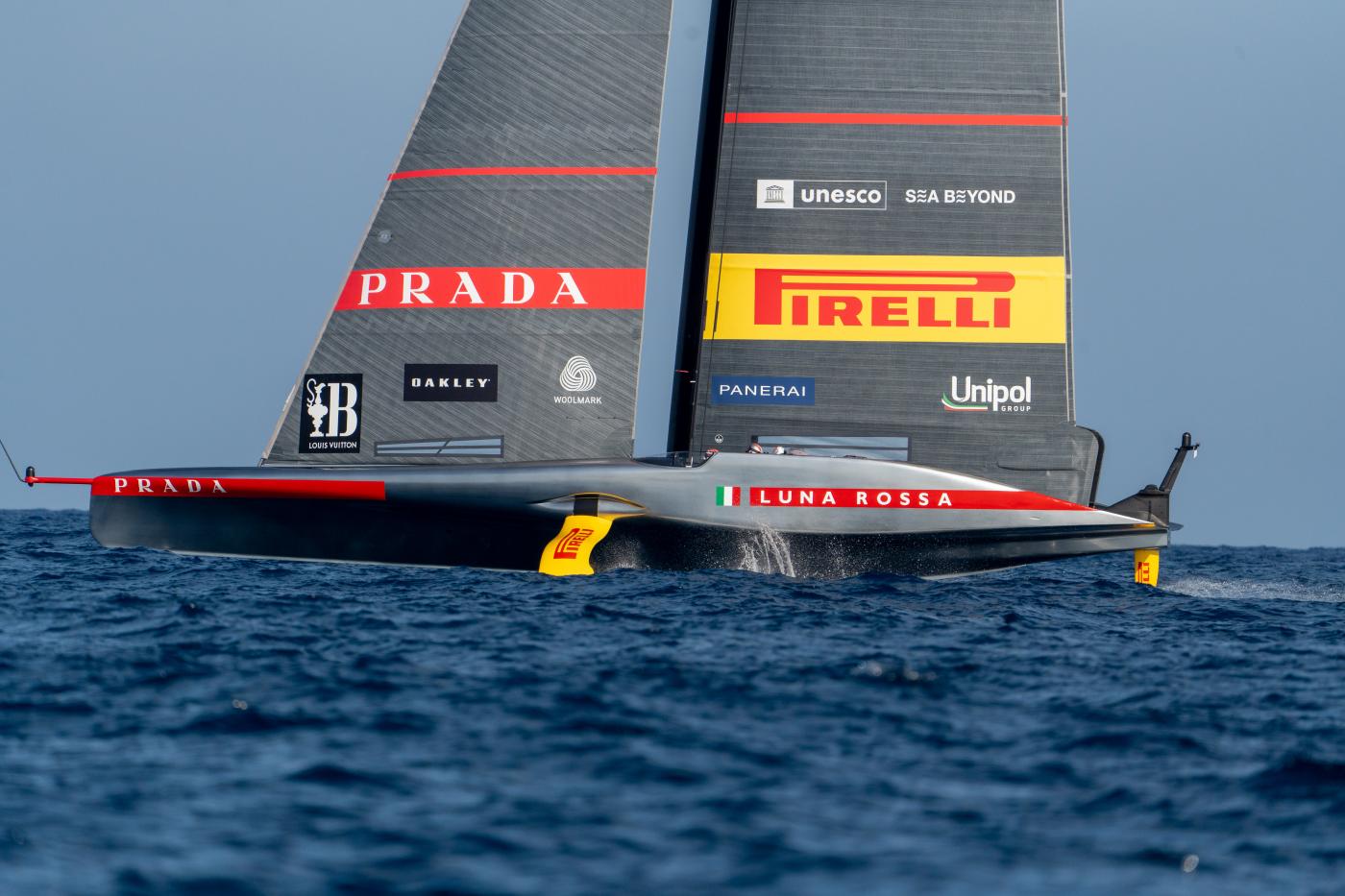 Louis Vuitton Cup, Luna Rossa squalificata contro Alinghi e sconfitta nello spareggio per il primo posto