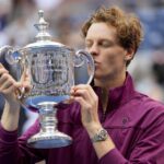 Us Open, trionfo di Jannik Sinner: “Vale tanto in un periodo non facile”