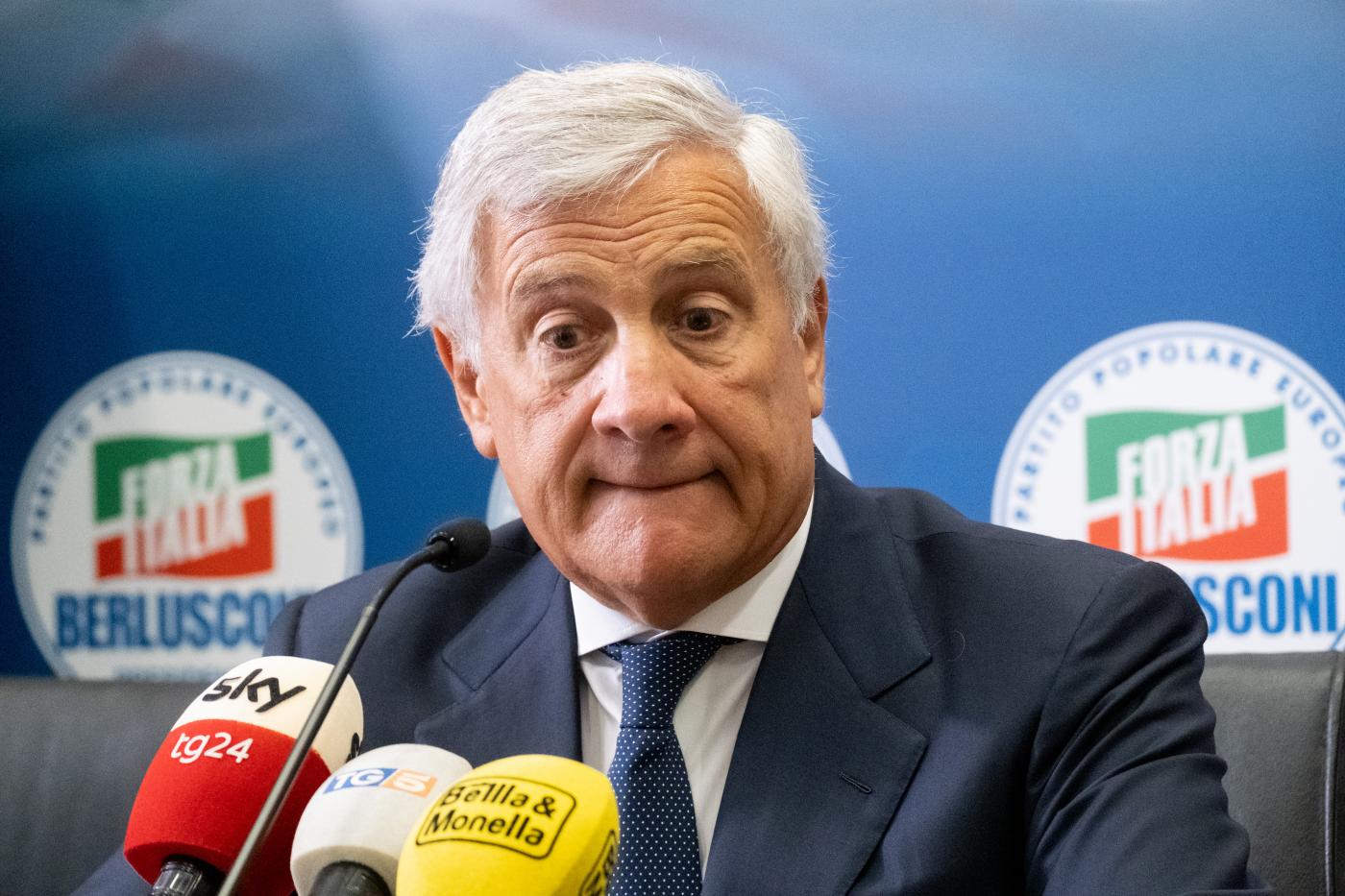 Cittadinanza, Tajani: “Revocarla a chi delinque non è nostra idea”