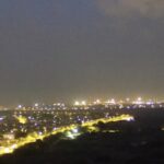 Gaza, fumo ed esplosioni nella notte sopra la città