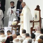 Papa Francesco a Timor Est, in migliaia alla messa del Santo Padre