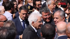 Funerali di Maria Mattarella, il capo dello Stato all’uscita dalla chiesa
