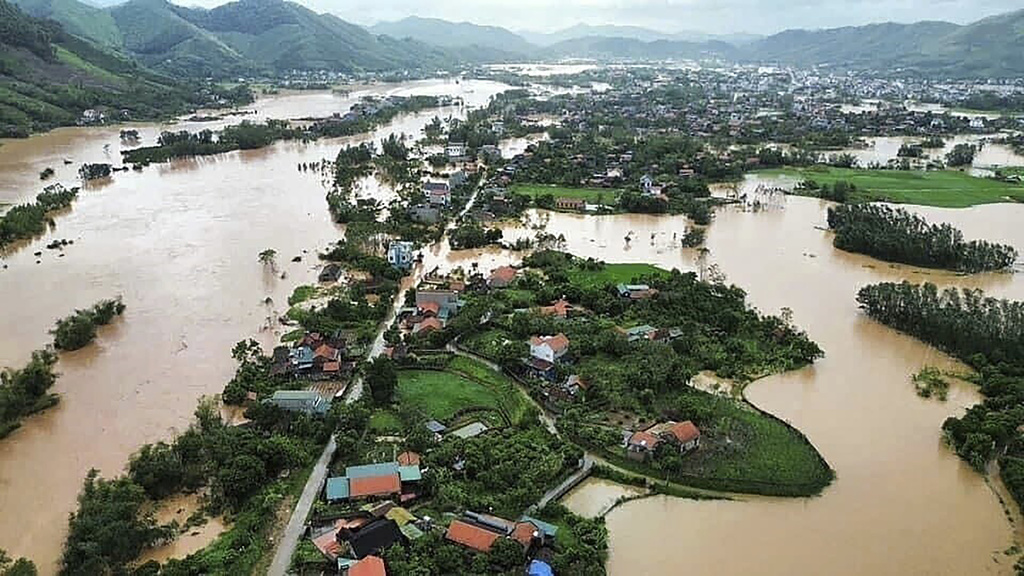 Vietnam, bilancio tifone Yagi sale a 155 morti Vietnam, bilancio tifone Yagi sale a 155 morti