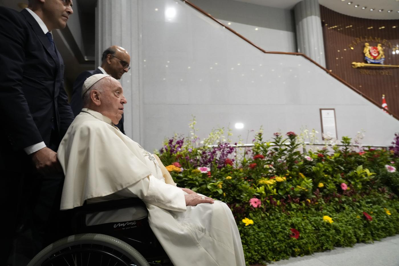 Papa, il discorso a Singapore: “Emarginati non siano esclusi dal progresso”