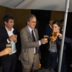 Campo largo, la festa di AVS sugella l’alleanza con il patto della birra