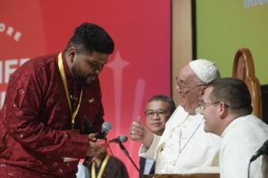 Papa Francesco - Viaggio Apostolico a Singapore - Incontro Interreligioso con i giovani nel Catholic Junior College