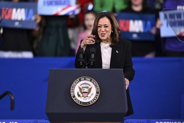 Kamala Harris in campagna elettoralea Greensboro