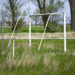 Sassari, gli cade addosso porta da calcio: bimbo di 10 anni muore al campetto