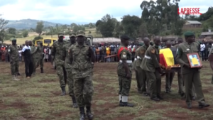 Uganda: funerali militari per Rebecca Cheptegei, la maratoneta uccisa dal compagno