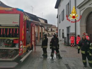 Milano, incendio in appartamento: 70enne muore carbonizzato