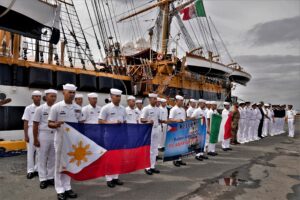 Tour Amerigo Vespucci, la nave italiana ha raggiunto le Filippine