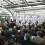 Torino, auto su spettatori a Salone: 12 persone coinvolte in incidente