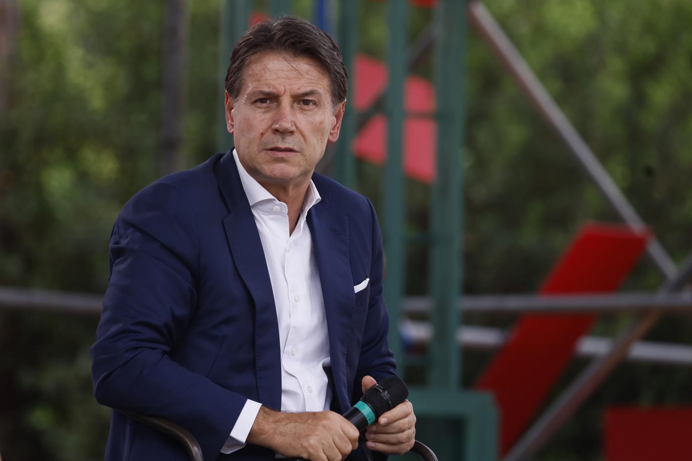 M5S, Conte a Grillo: “Esternazioni contrarie a tuoi obblighi contrattuali”