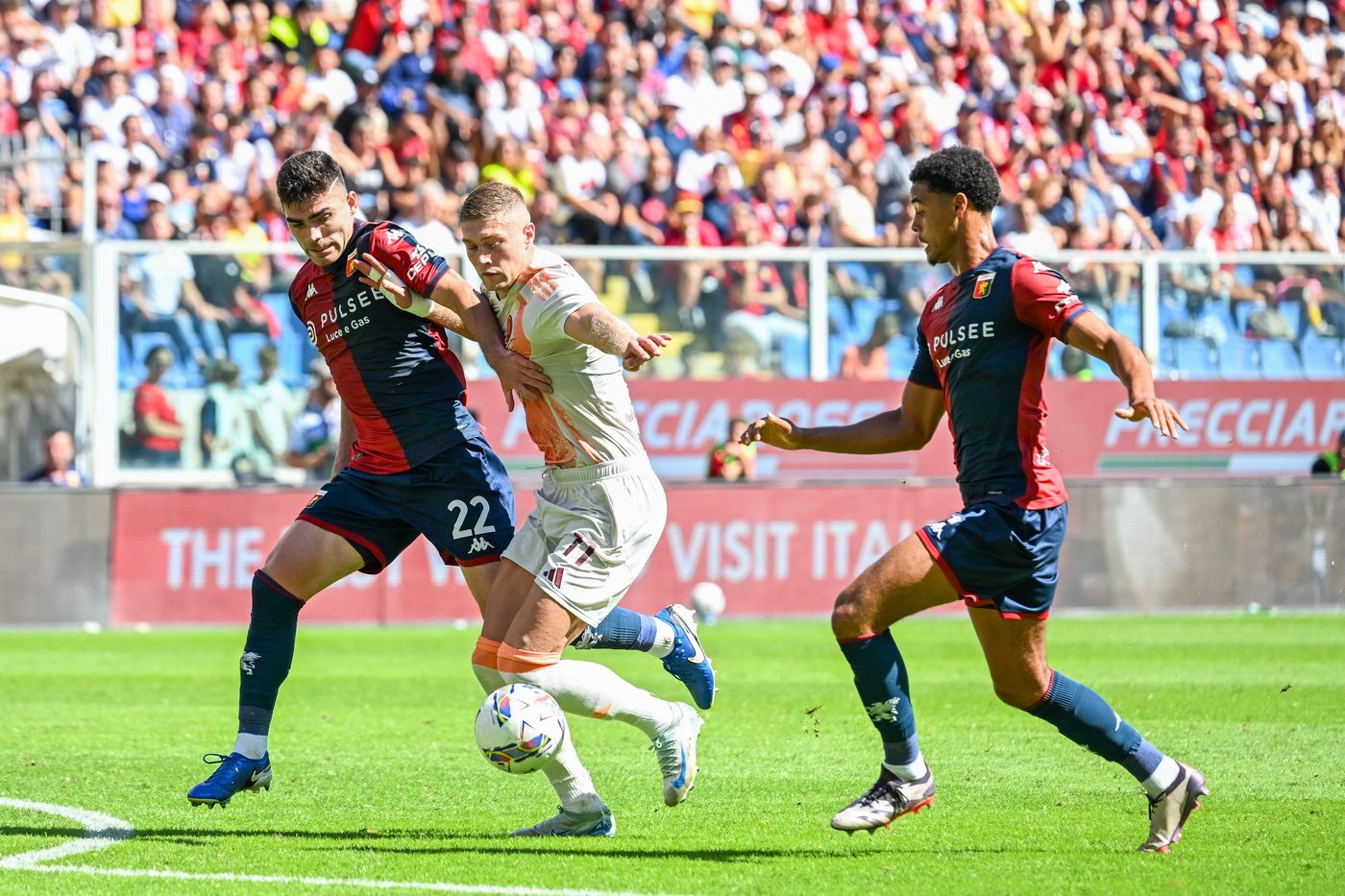 Genoa-Roma 1-1, a Dovbyk risponde De Winter