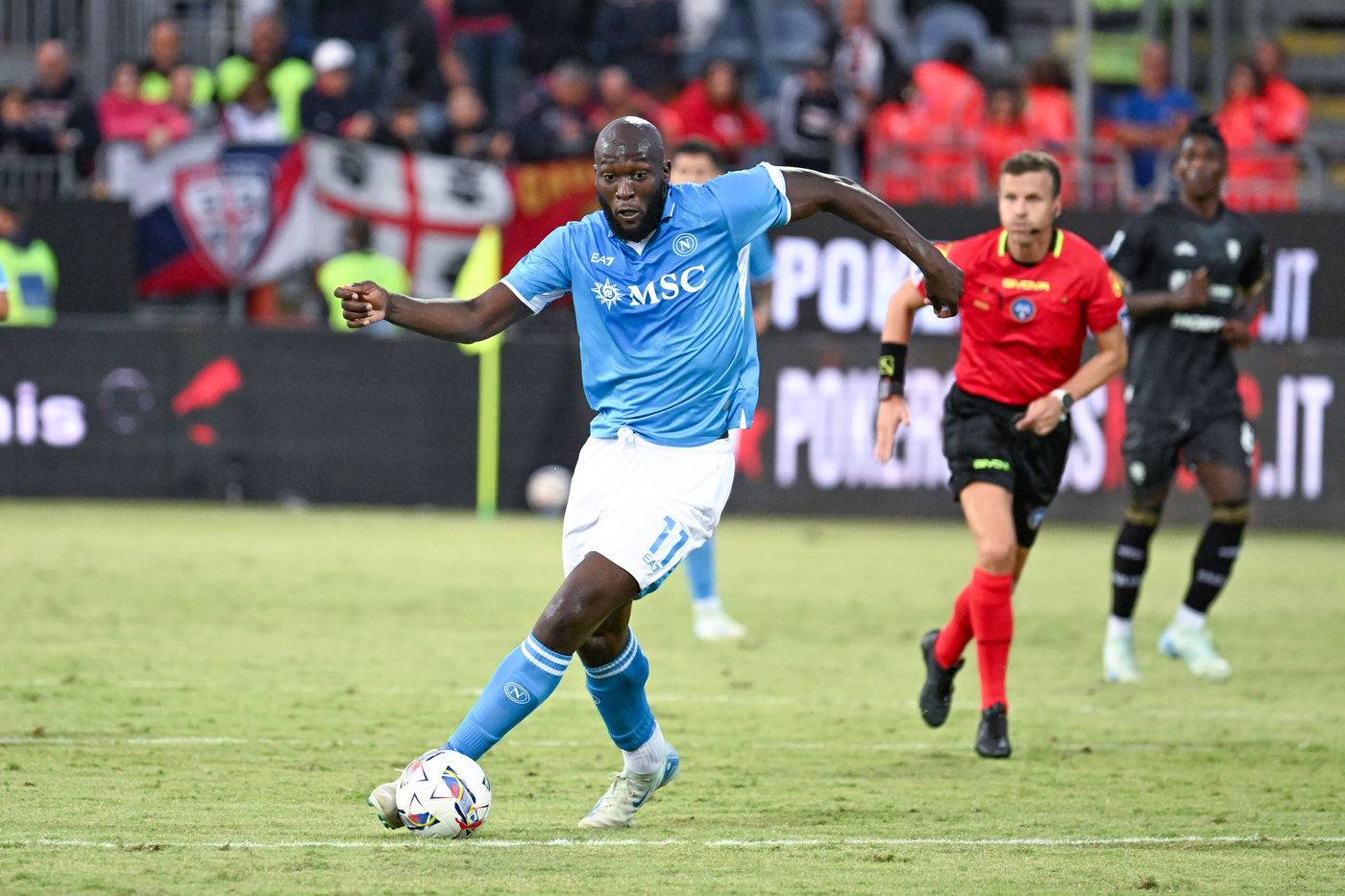 Serie A, Cagliari-Napoli 0-4: terzo successo di fila per Conte Serie A, Cagliari-Napoli 0-4: terzo successo di fila per Conte