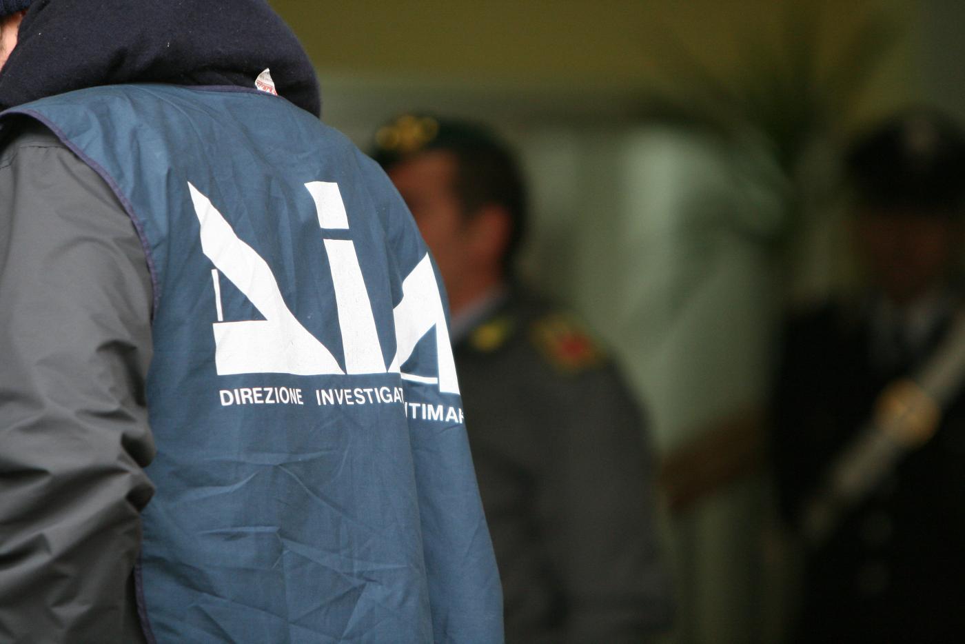Mafia, blitz contro un clan di Alcamo: 10 arresti per estorsione e voto di scambio